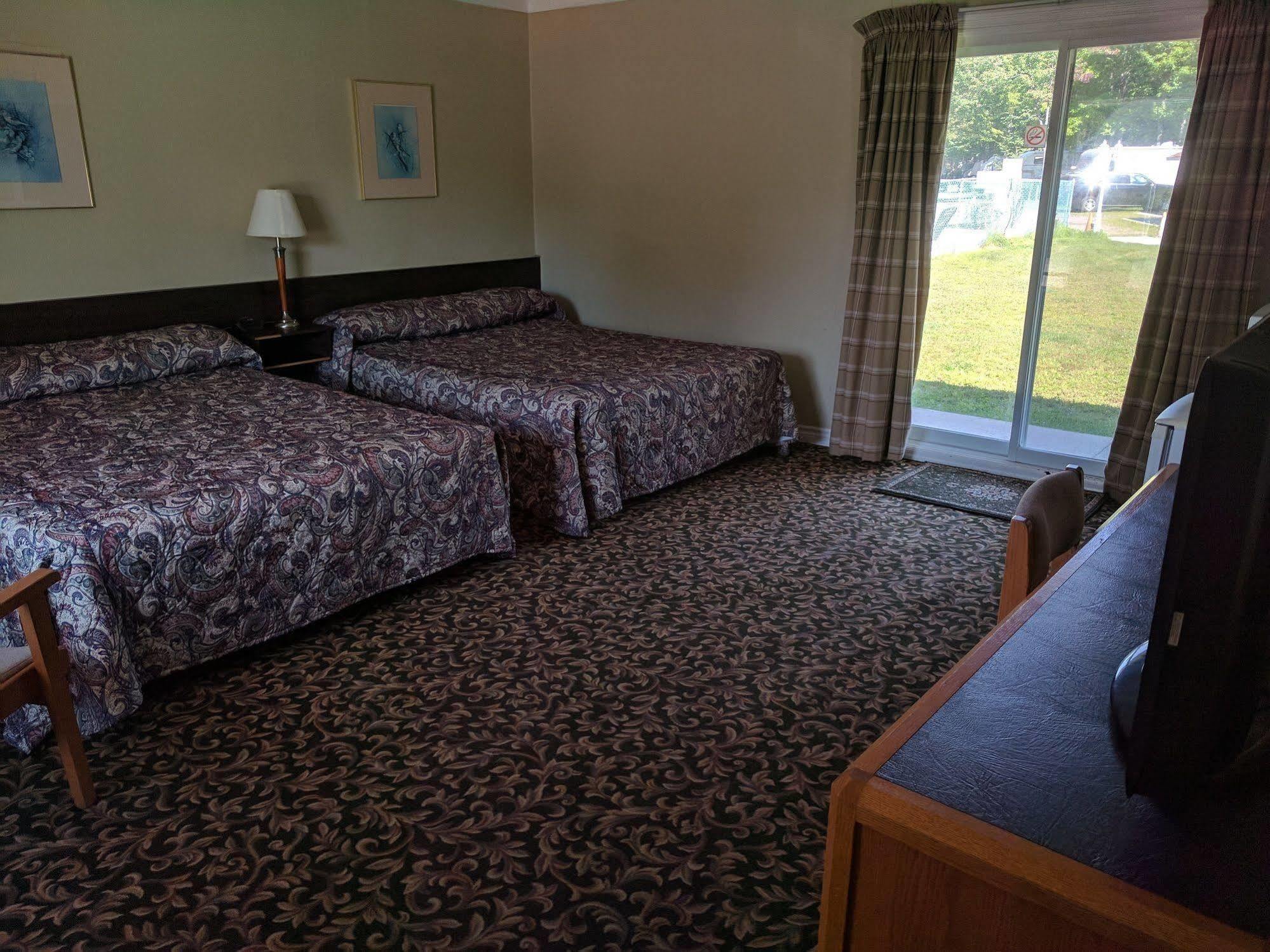 Franklin Motel, Tent & Trailer Park North Bay Kültér fotó